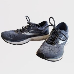 Brooks Ghost 12